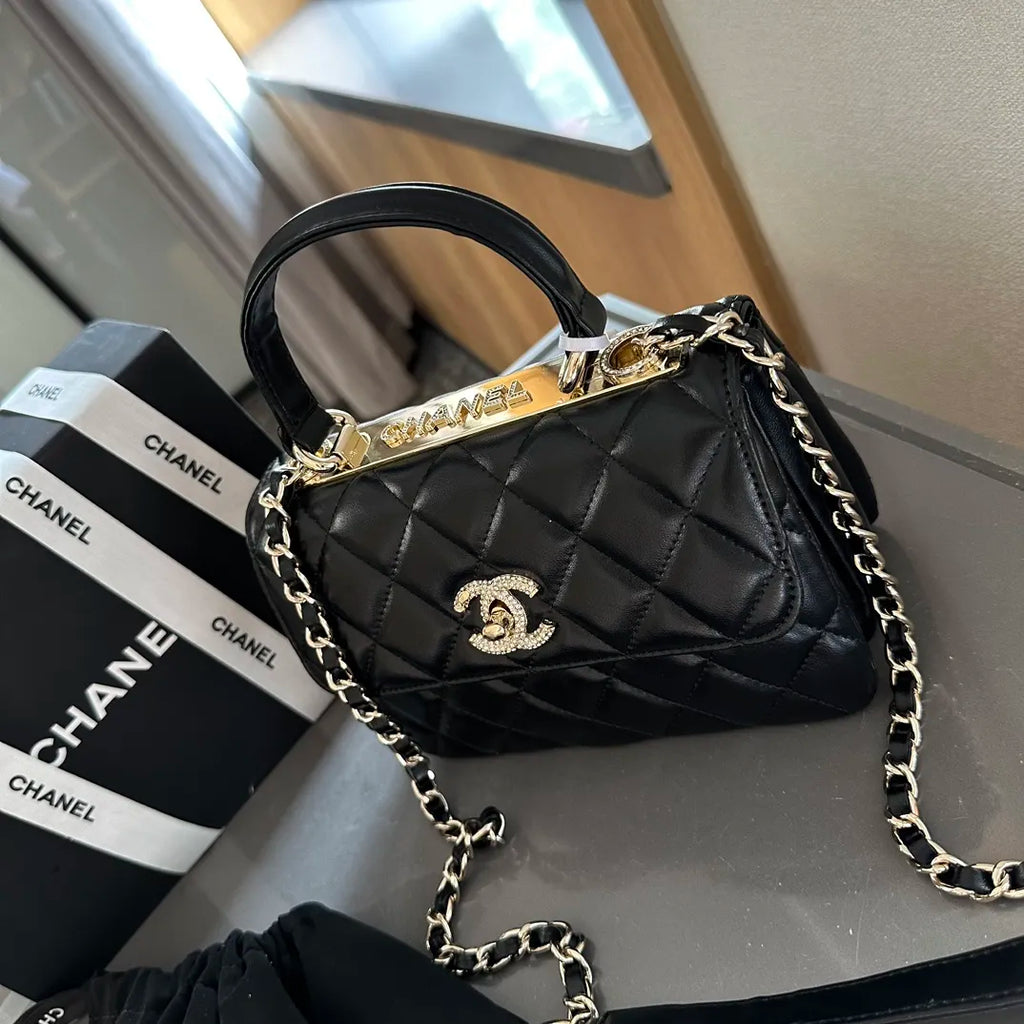 Flap Bag with Top Handle P209