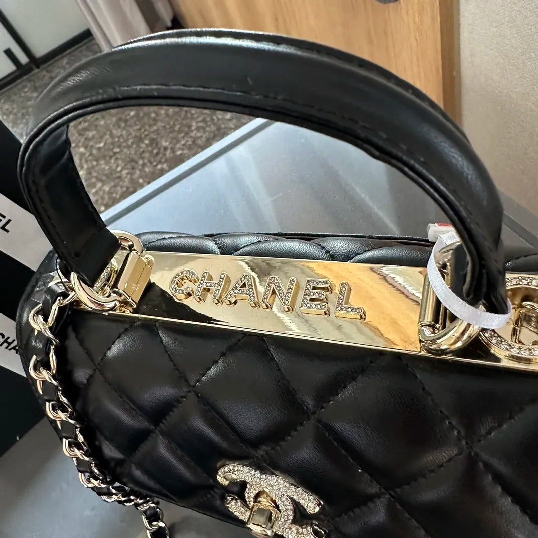 Flap Bag with Top Handle P209